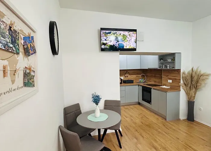 Apartment Tajra